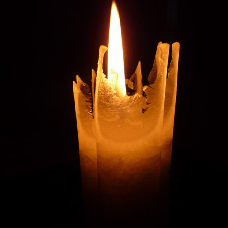 Kerzenflamme Stearinkerzen Kreuzform Kerzenbild 1